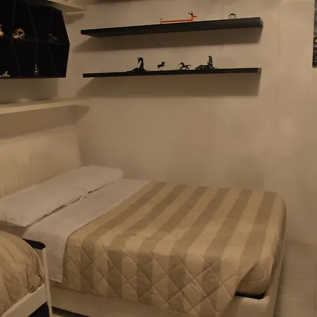 Laguna House *